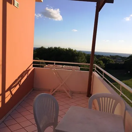 Arcobaleno Vakantiehuis Sant Isidoro (Apulia)